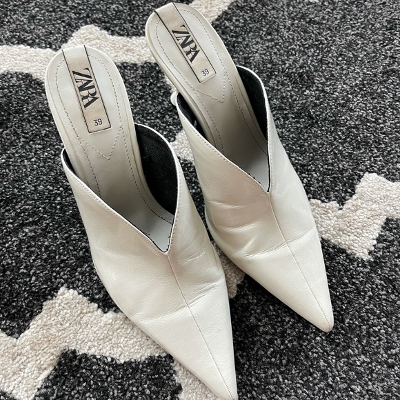 Zara White Pointy Heels - Size 39 - Picture 2 of 5